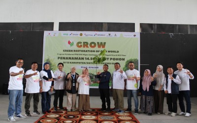 Grow Green Restoration of Our World — Penanaman Bibit Pohon di SMAN Pintar Provinsi Riau